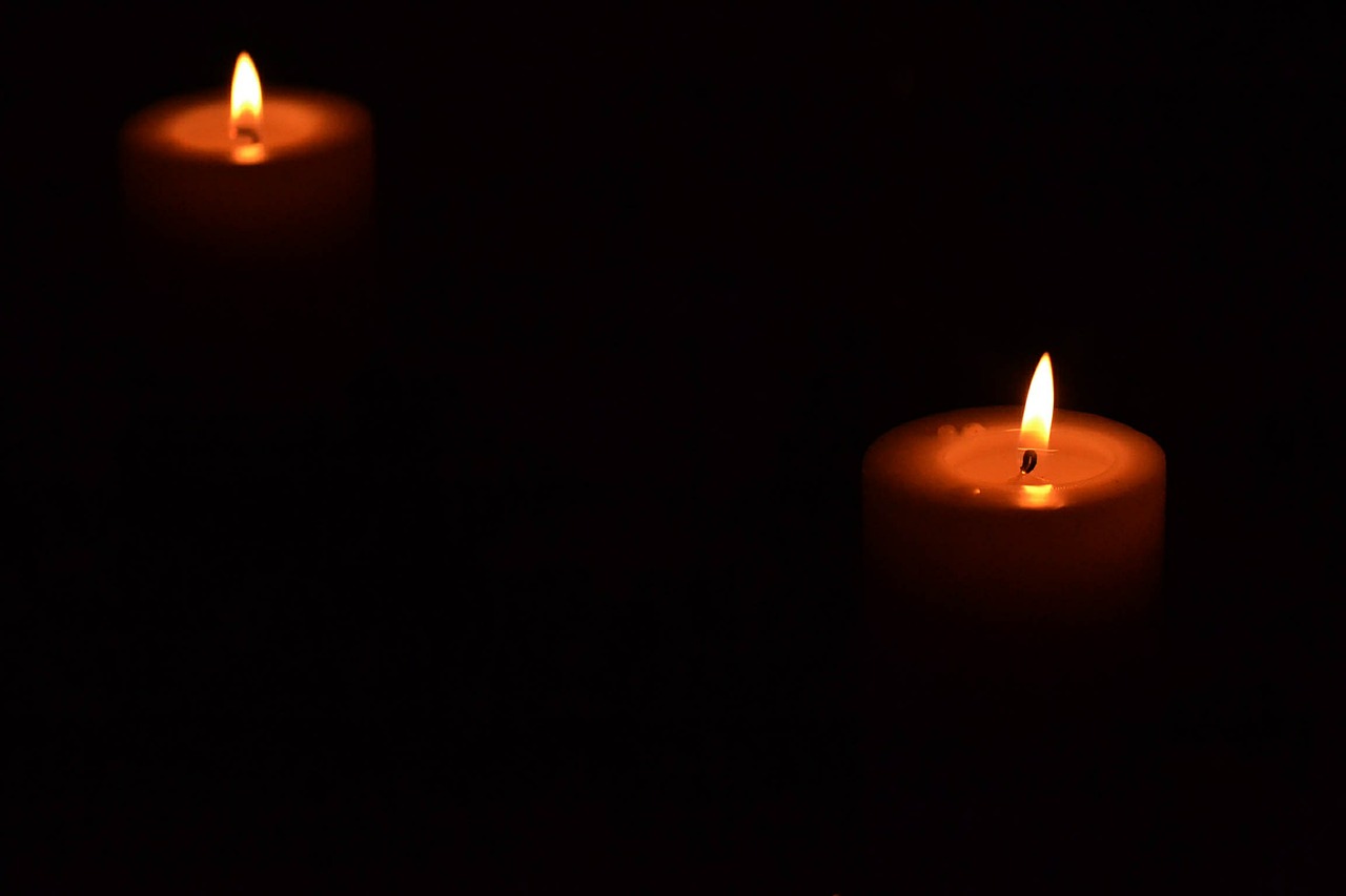 candles romantic dark free photo