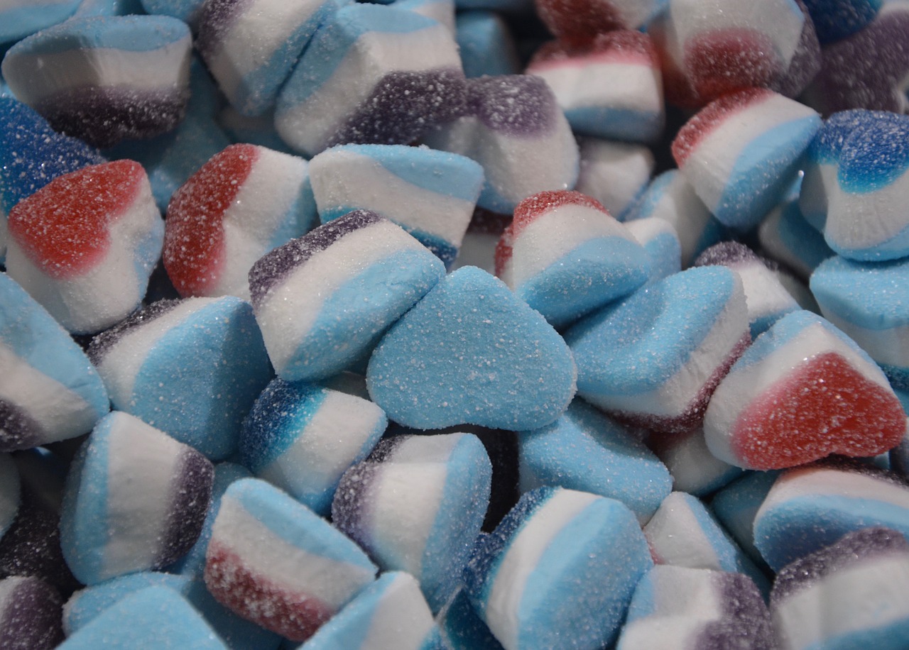 candy shape heart candy confectionery free photo