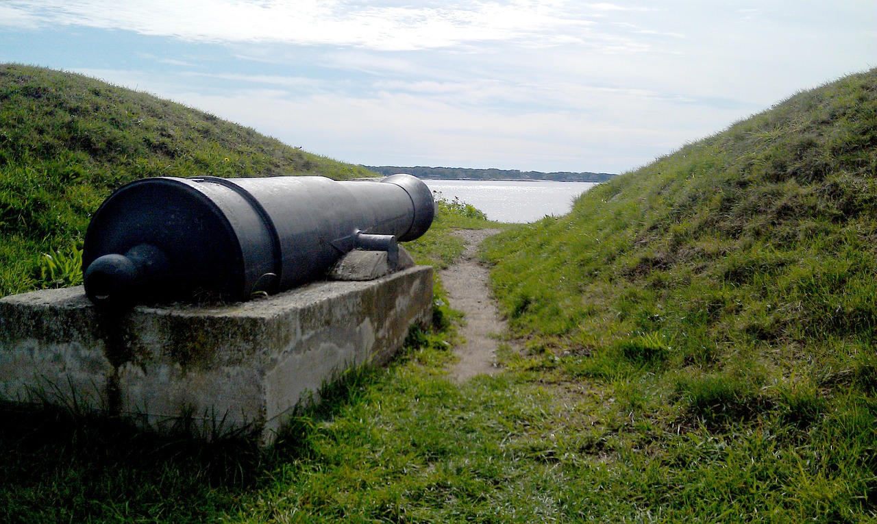 cannon historical new england free photo