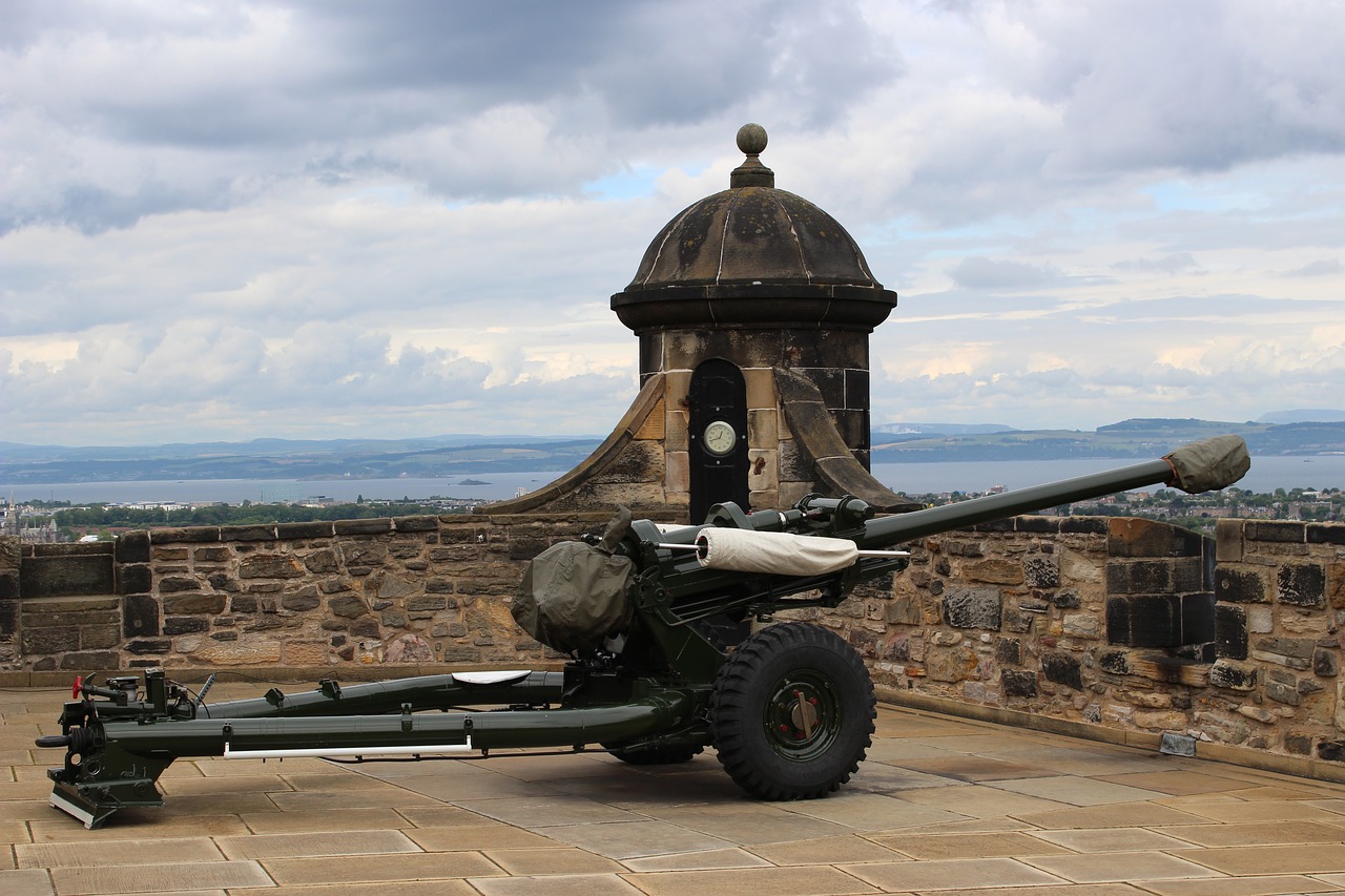 cannon heavy gun heavy free photo