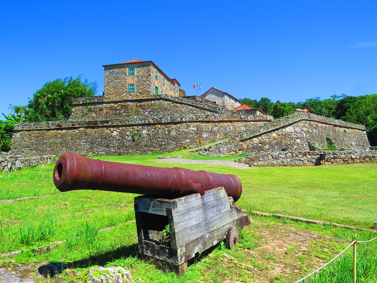 cannon fortress landscape free photo