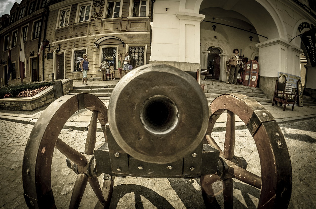 cannon has happened sandomierz free photo