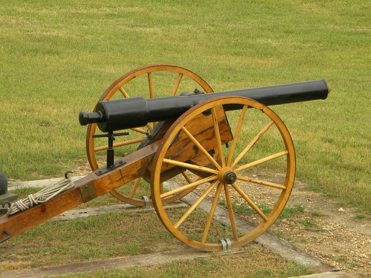 cannon civil war reenactment free photo