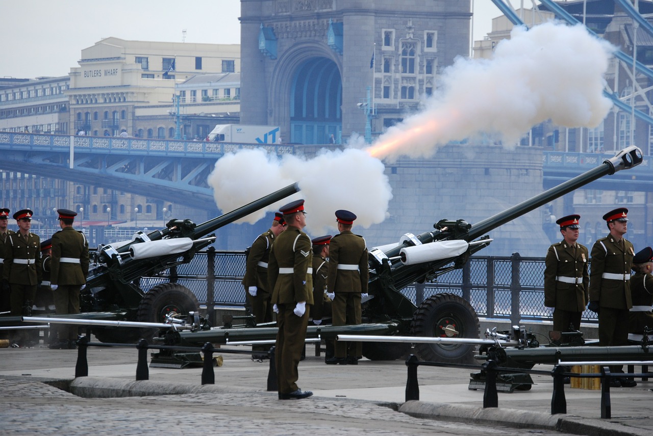 cannons army royal free photo