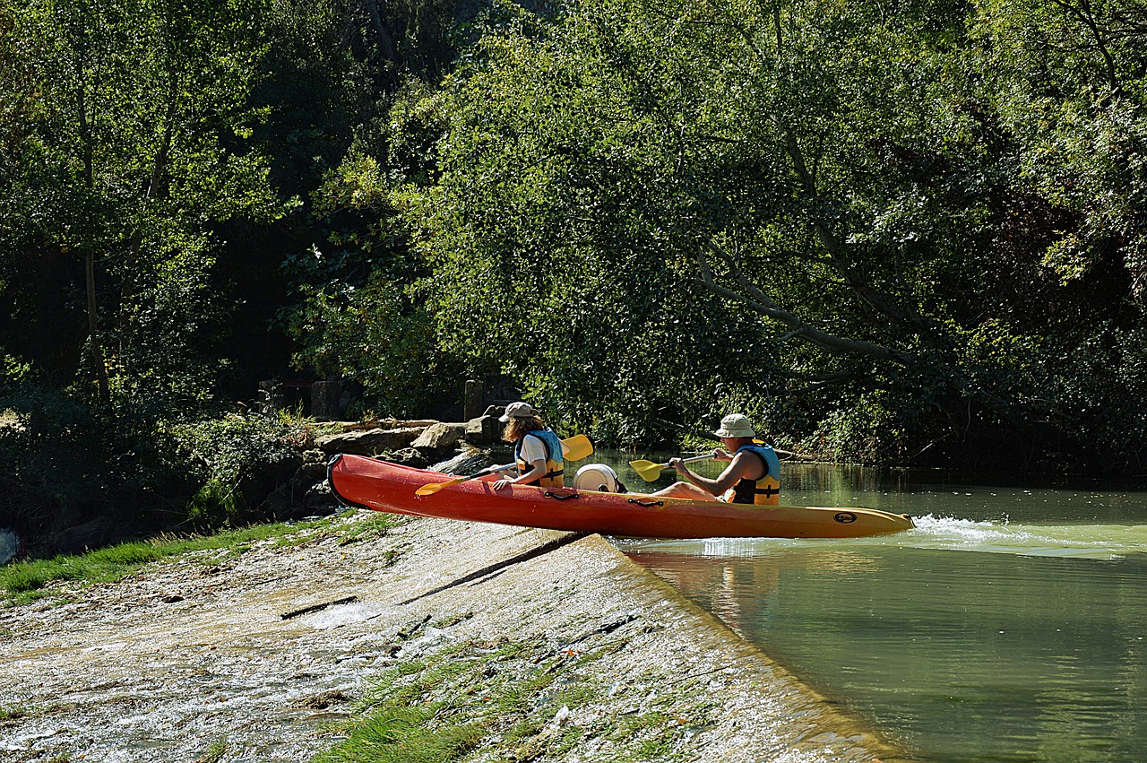 canoe kayak dam free photo