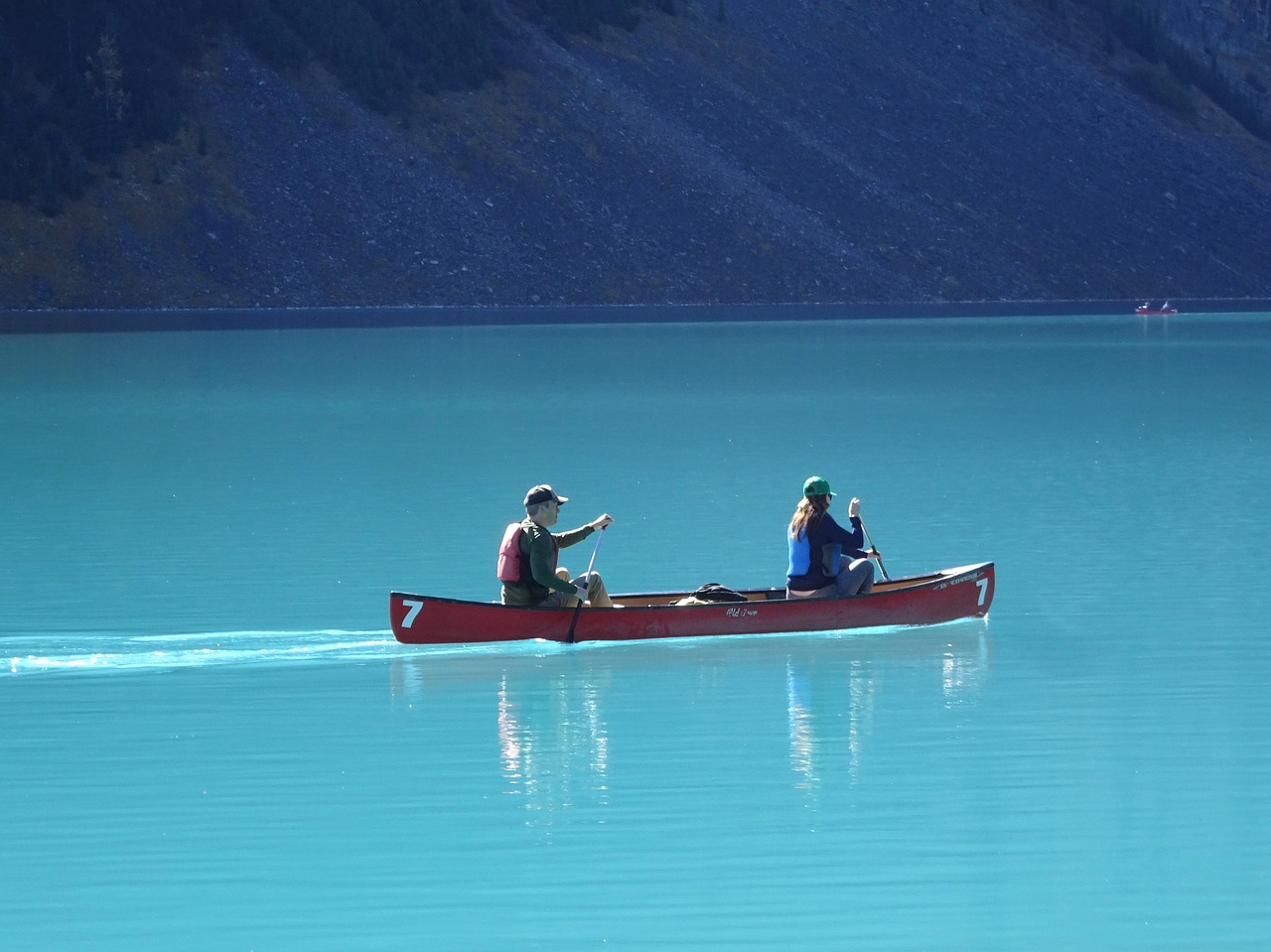 canoe emerald lake free photo