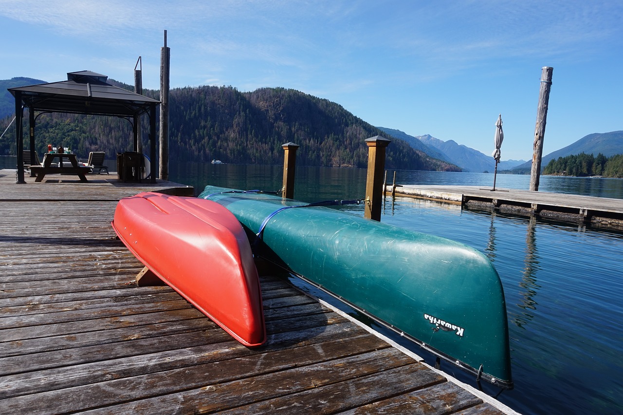 canoe  summer  lake free photo