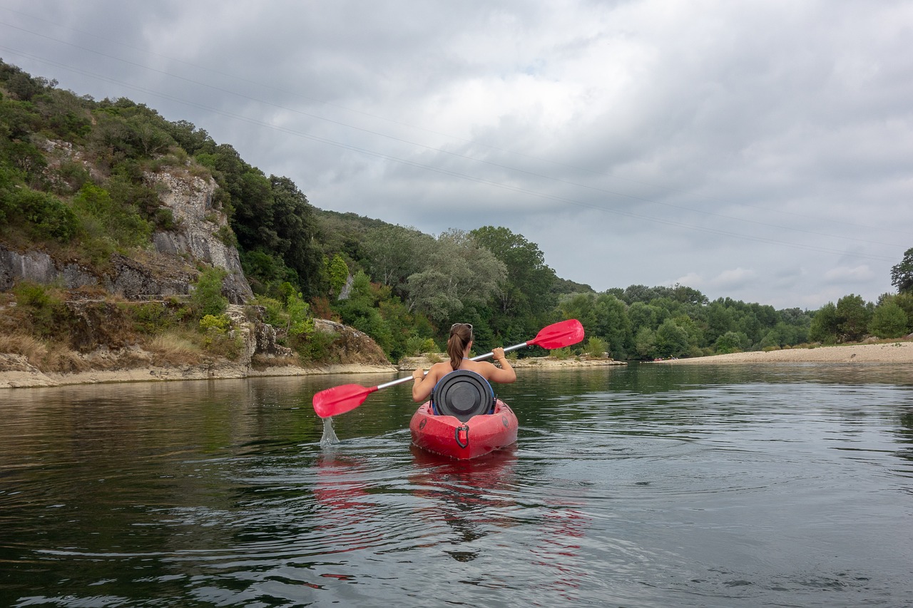 canoe  kayak  boat free photo