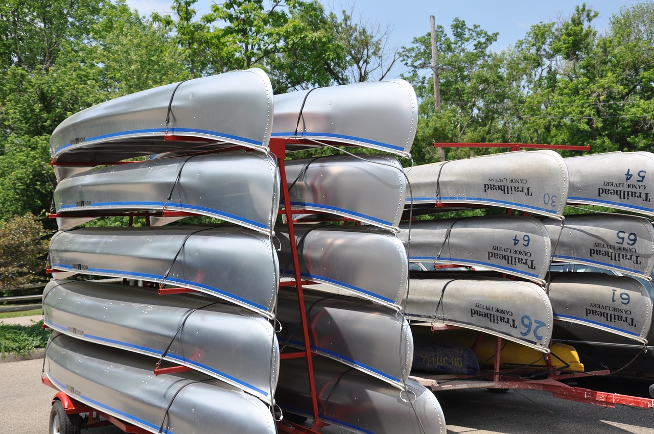 canoes boats boating free photo