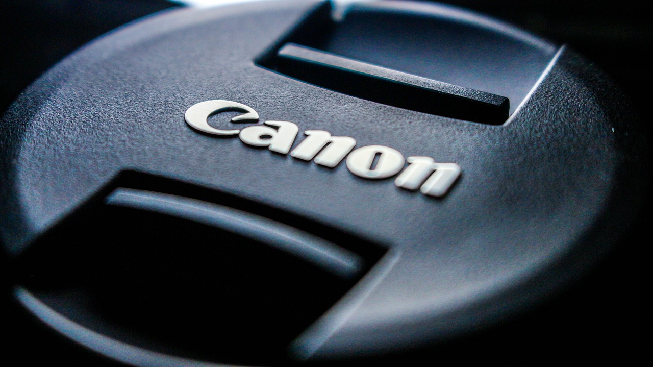 canon lens cap black free photo