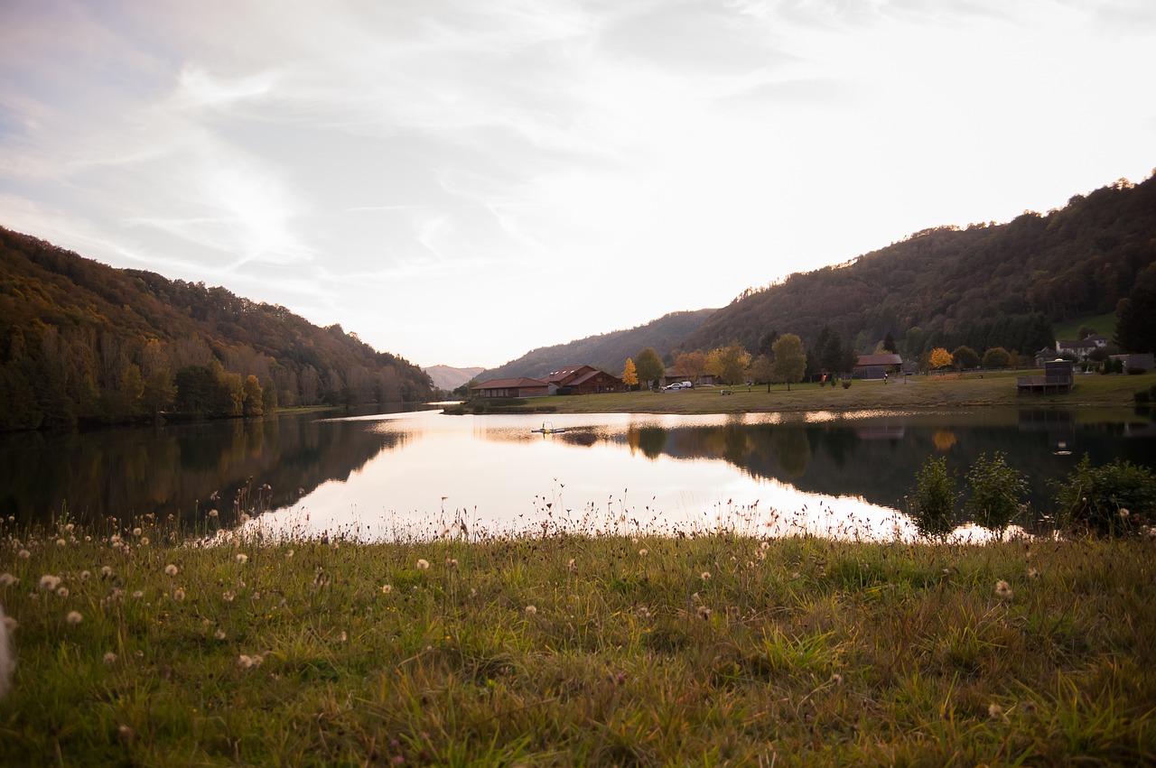 cantal lake reflection free photo