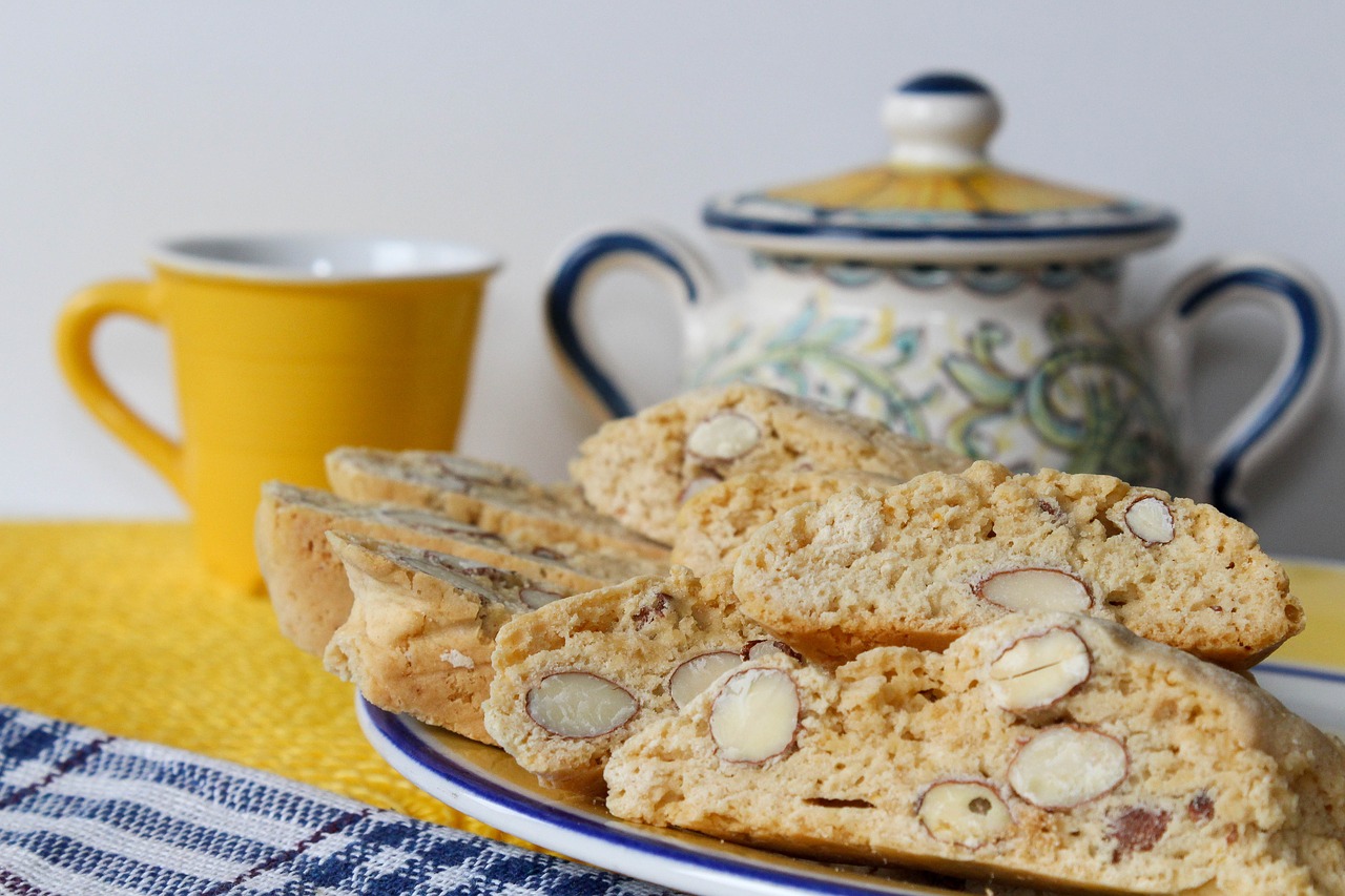 cantucci  sweets  italian cuisine free photo