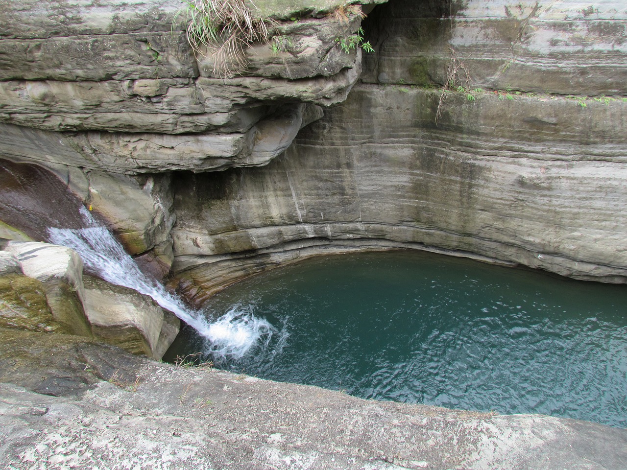 canyon falls pool free photo