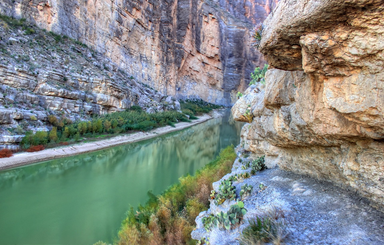 canyon landscape water free photo