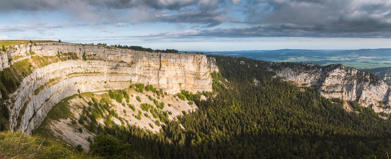 canyon switzerland sun beschienen free photo