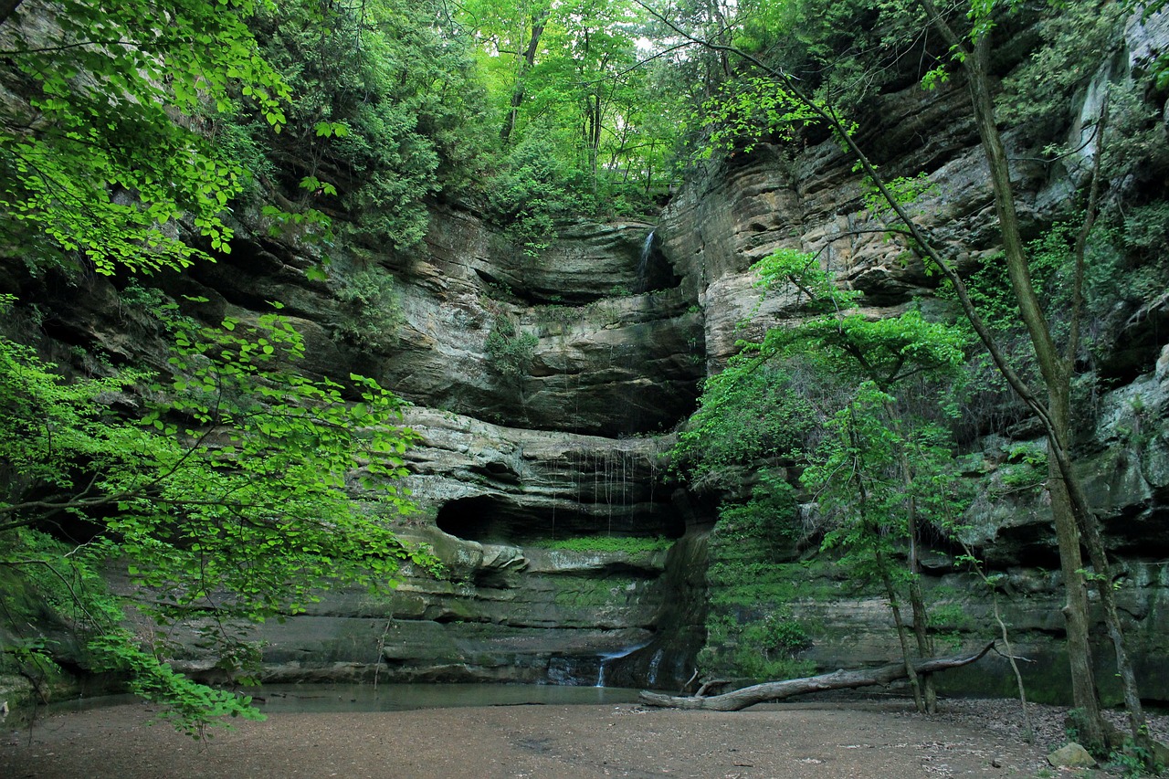 canyon illinois starved rock state park free photo