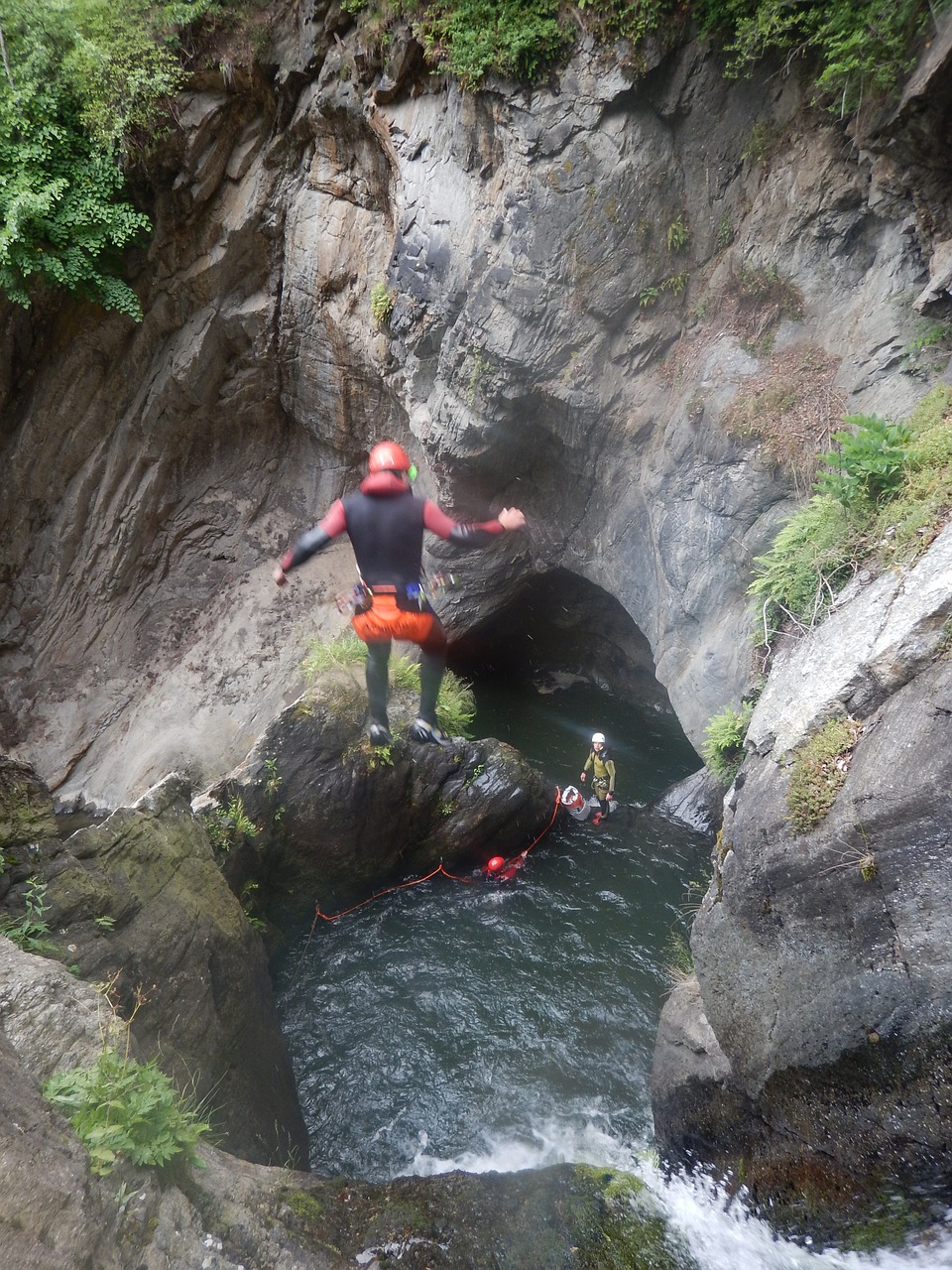 canyoning jump water free photo