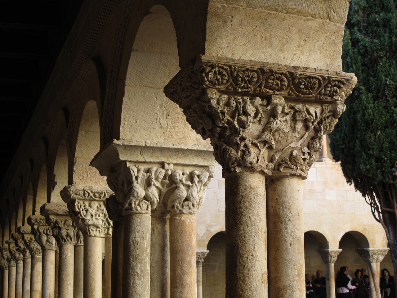 capitals architecture cloister free photo