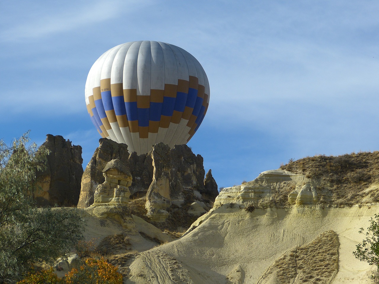 cappadocia hot air balloon tufa free photo