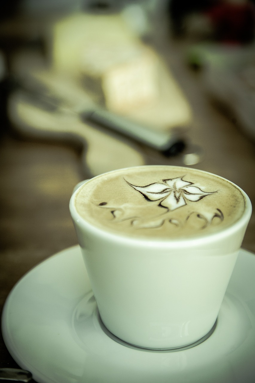 cappuccino barista art free photo