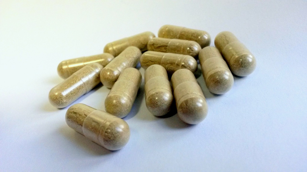 capsule herbal medicine drug free photo