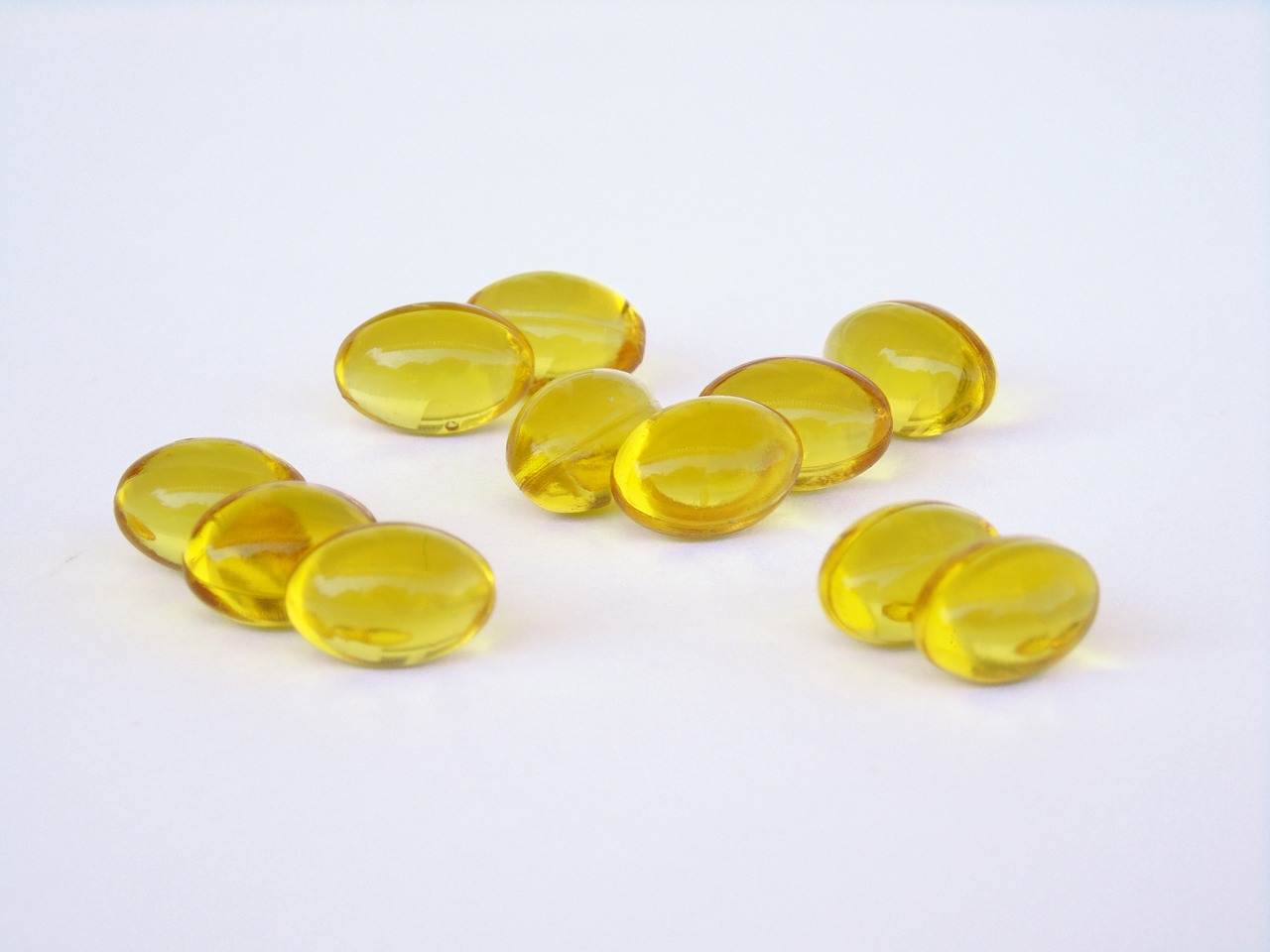 capsules vitamin omega-3 free photo