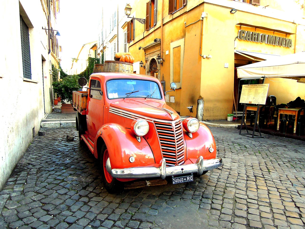 car rome house free photo