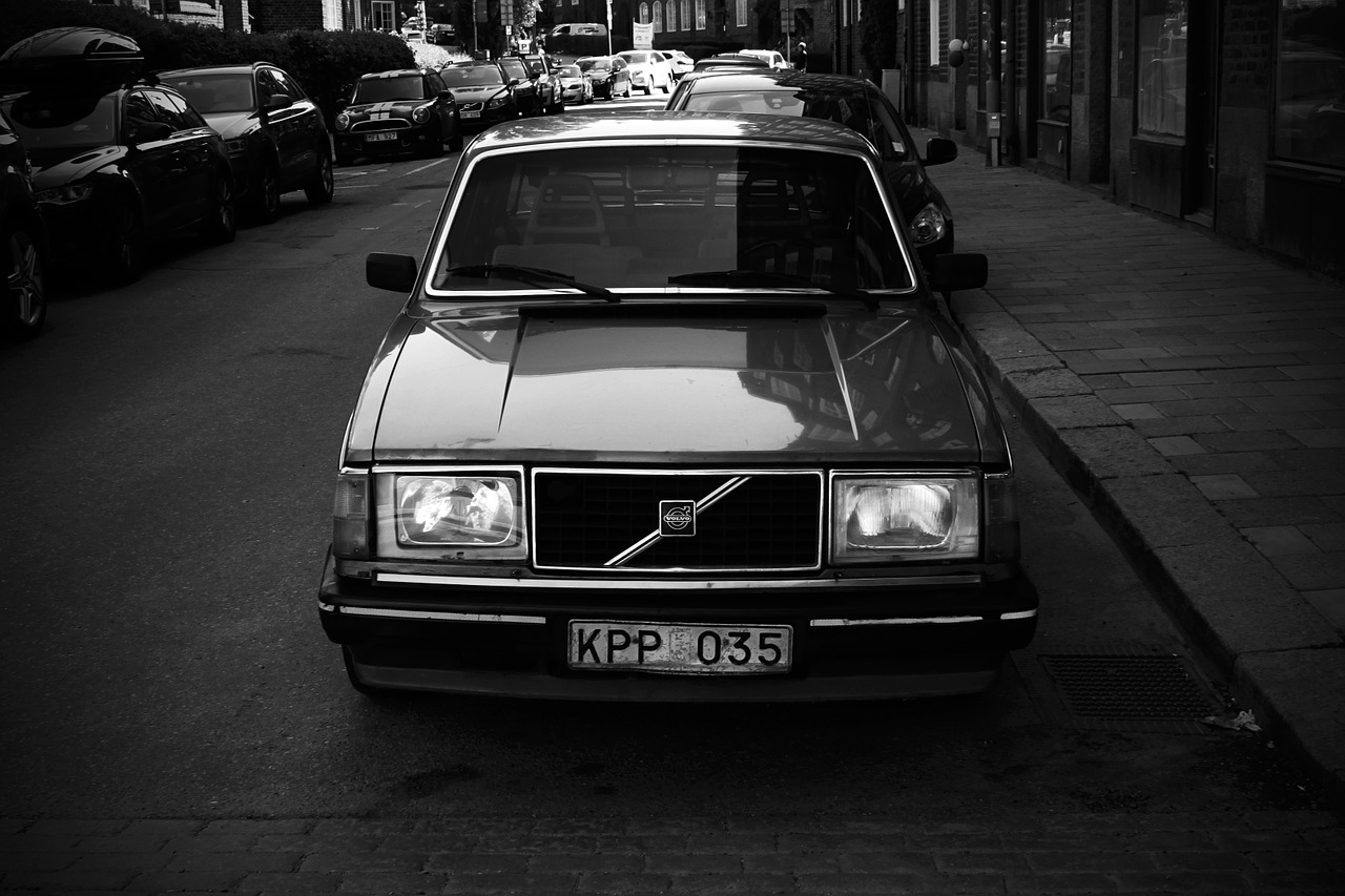 car volvo vehicle free photo