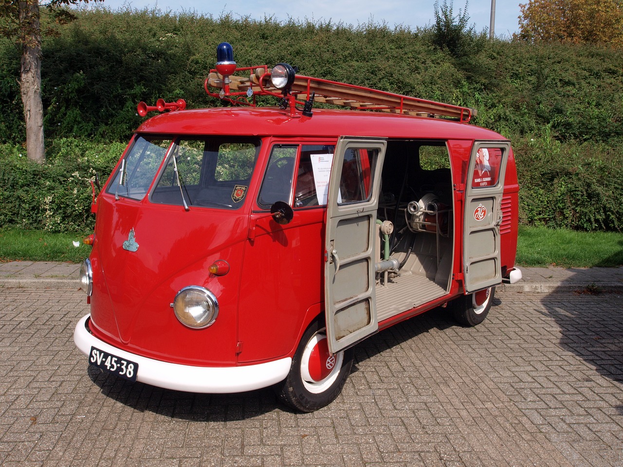 car volkswagen firetruck free photo