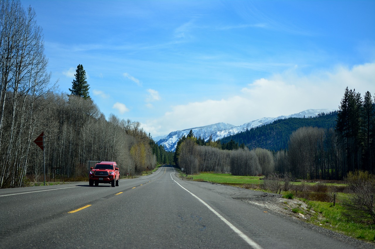 car road mountain free photo