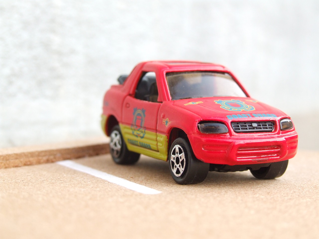 car red toy free photo