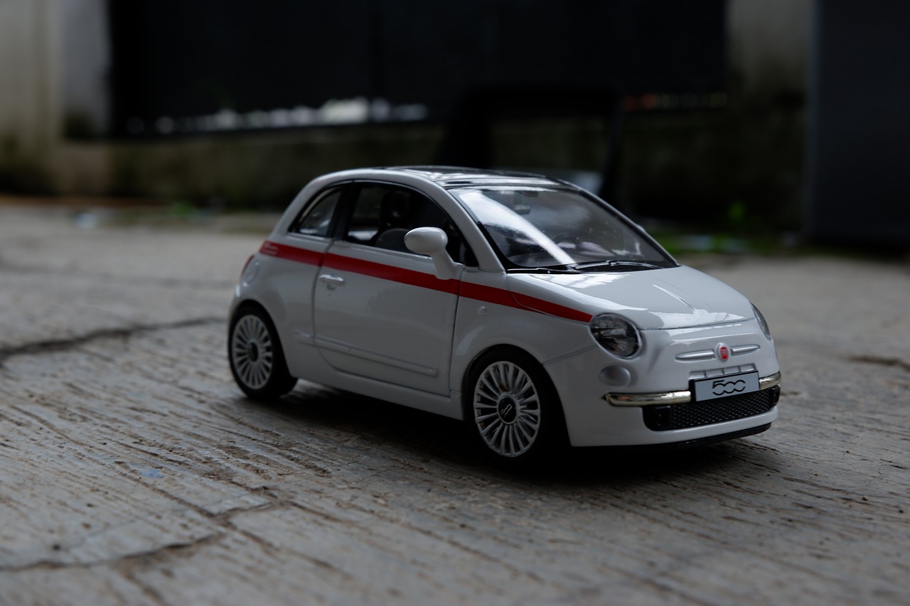 car toy white free photo