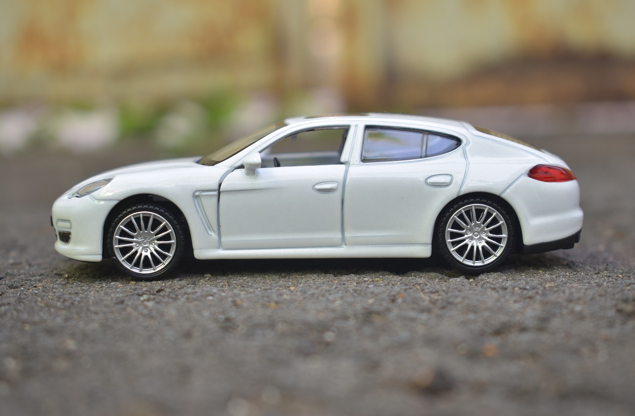 car  miniature  toy free photo