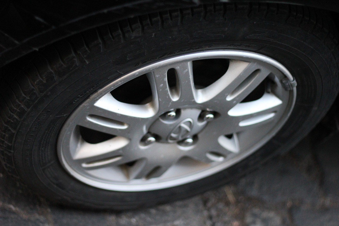 car wheels tyres free photo