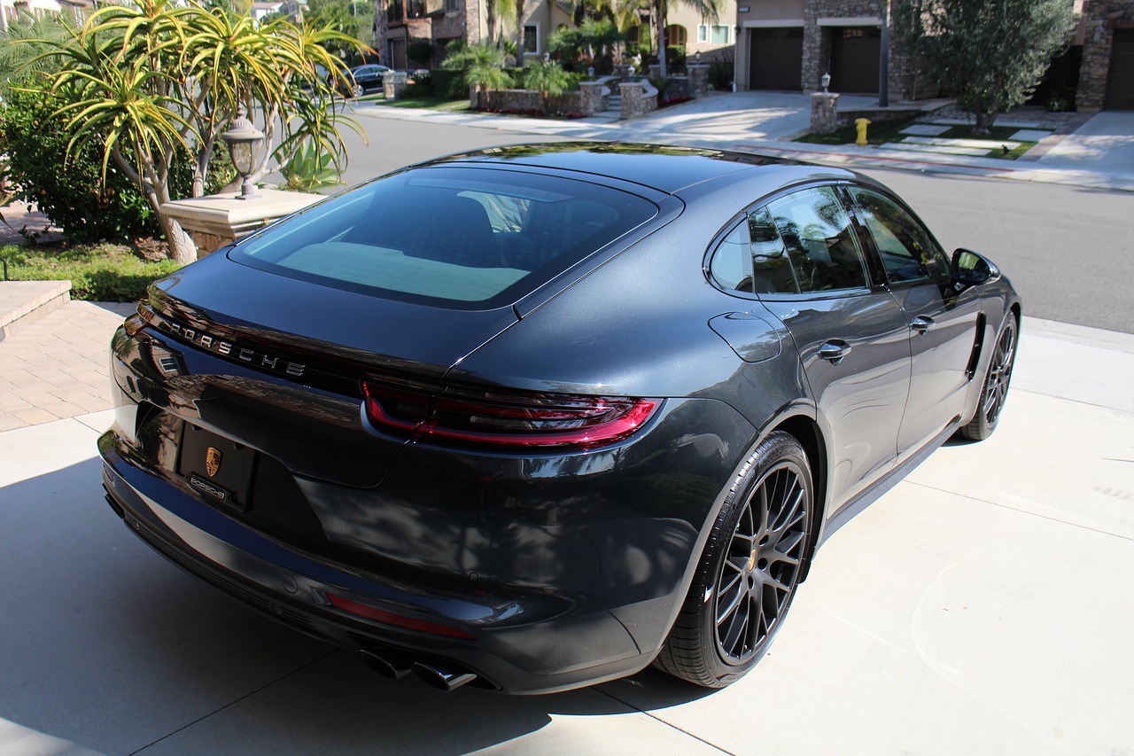 car  porsche  porsche panamera free photo