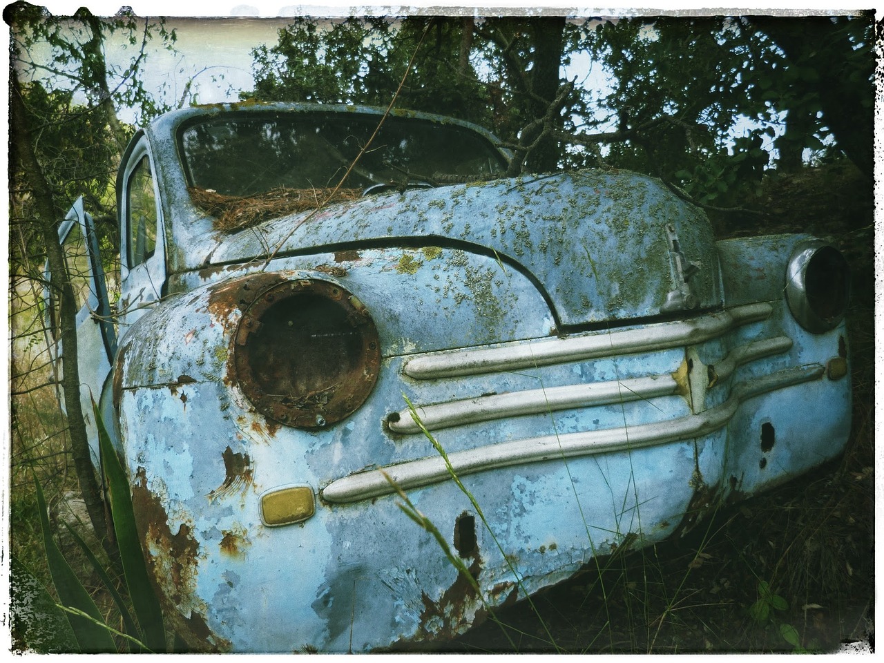 car old renault free photo