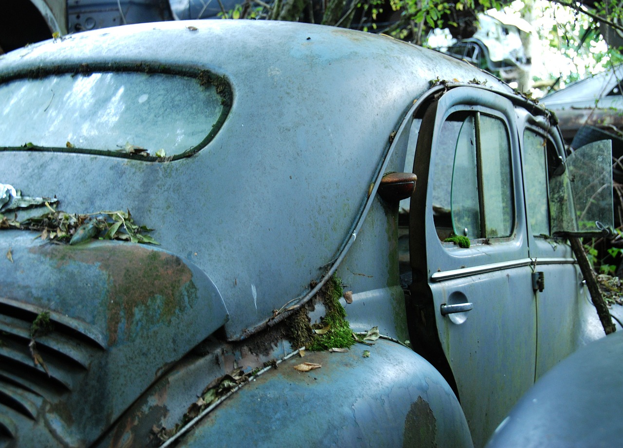 car cemetery old weathered free photo