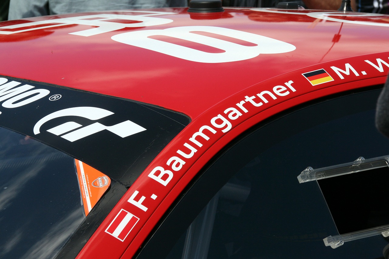 car racing f baumgartner motorsport free photo