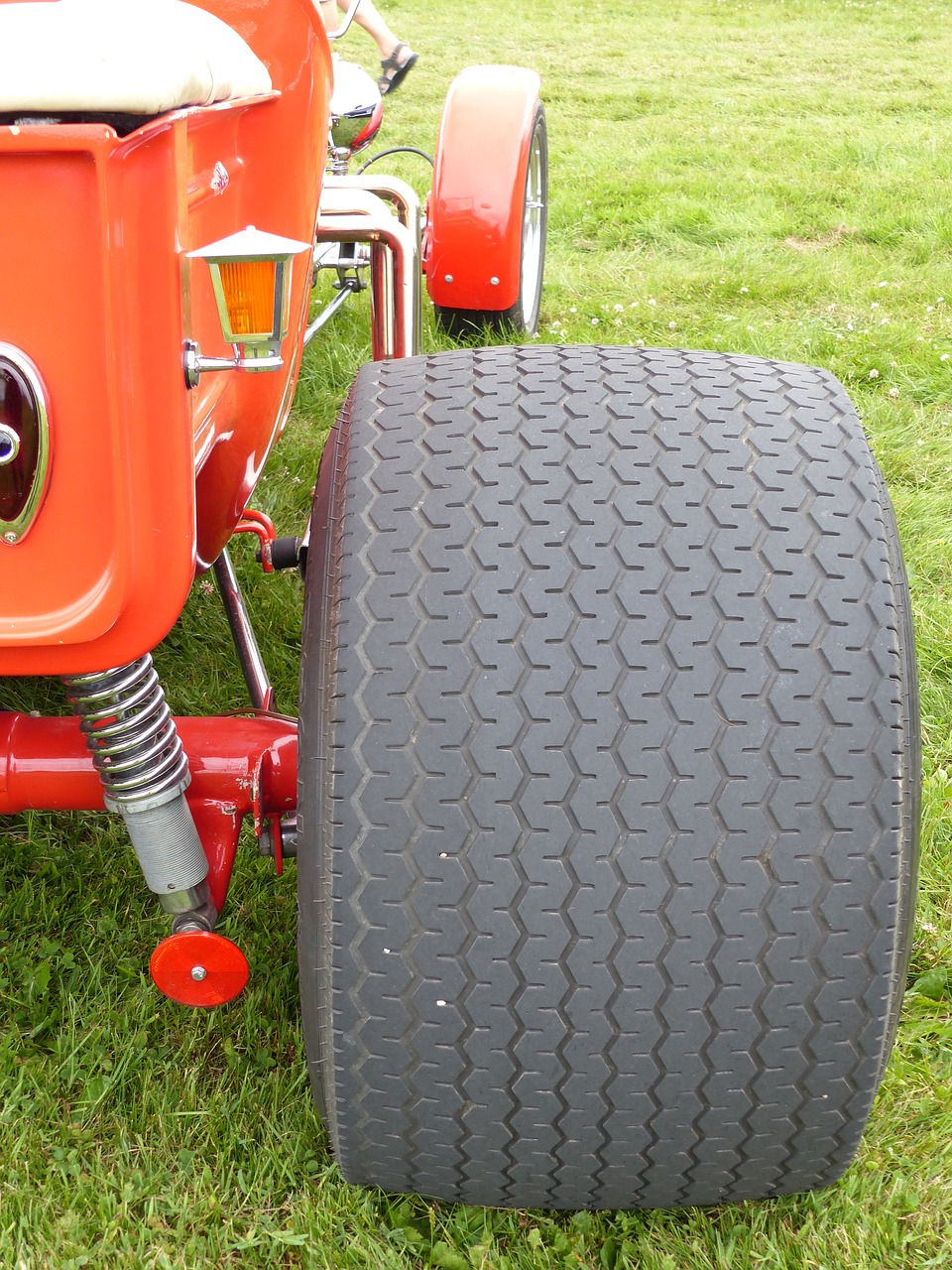 car tyres hot-rod exhibition free photo