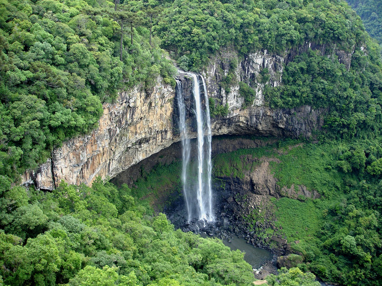 caracol waterfall brazil free photo