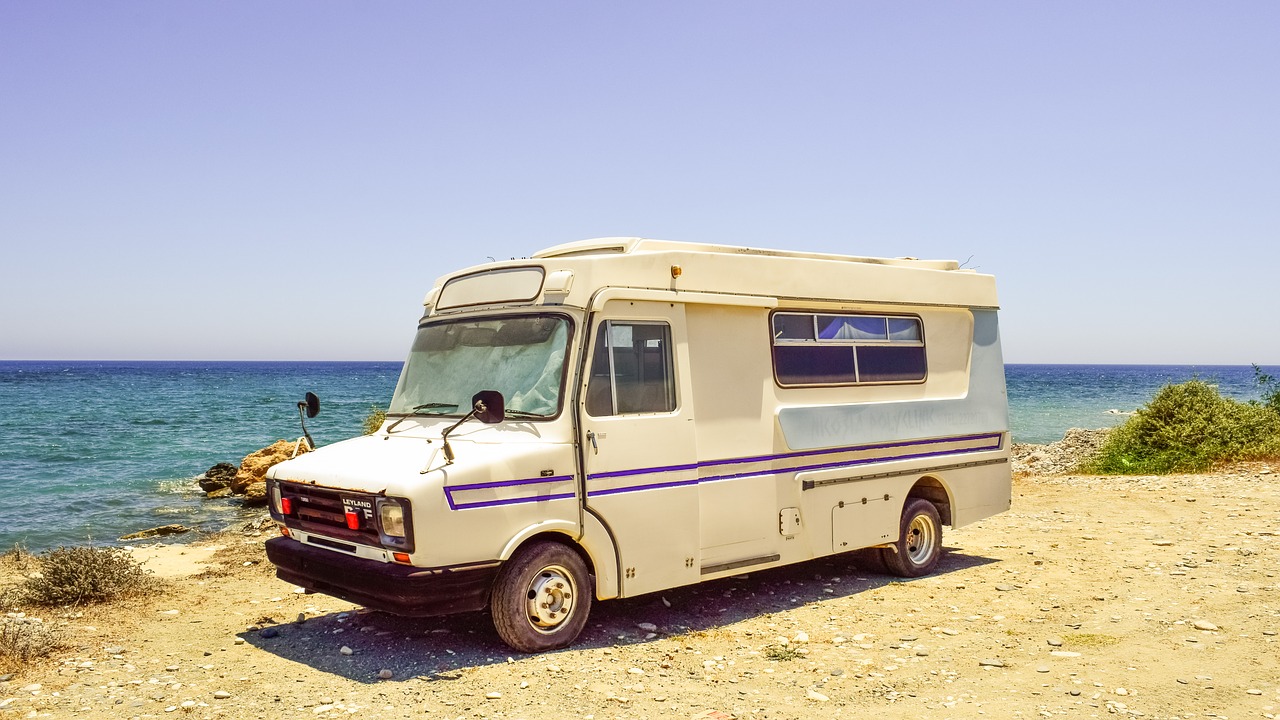 caravan beach retro free photo