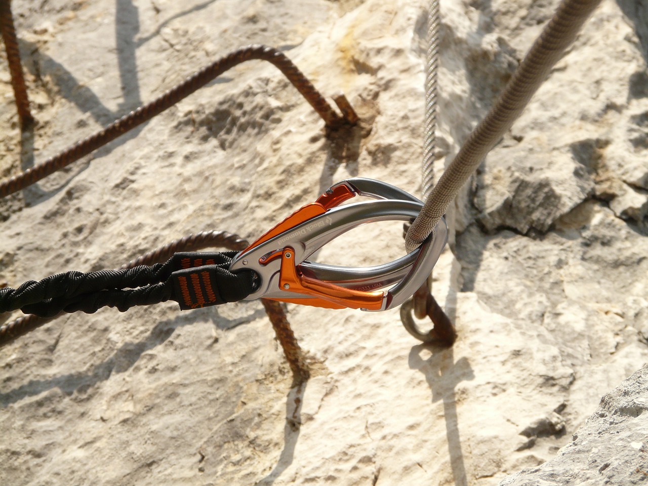 carbine,rope,hook,backup,climbing,via ferrata,rope up,security,redundancy,steel cable,anchoring,free pictures, free photos, free images, royalty free, free illustrations, public domain