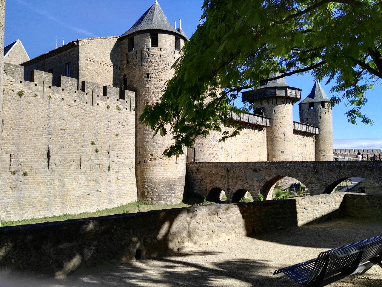 carcassonne medieval city ancient city free photo