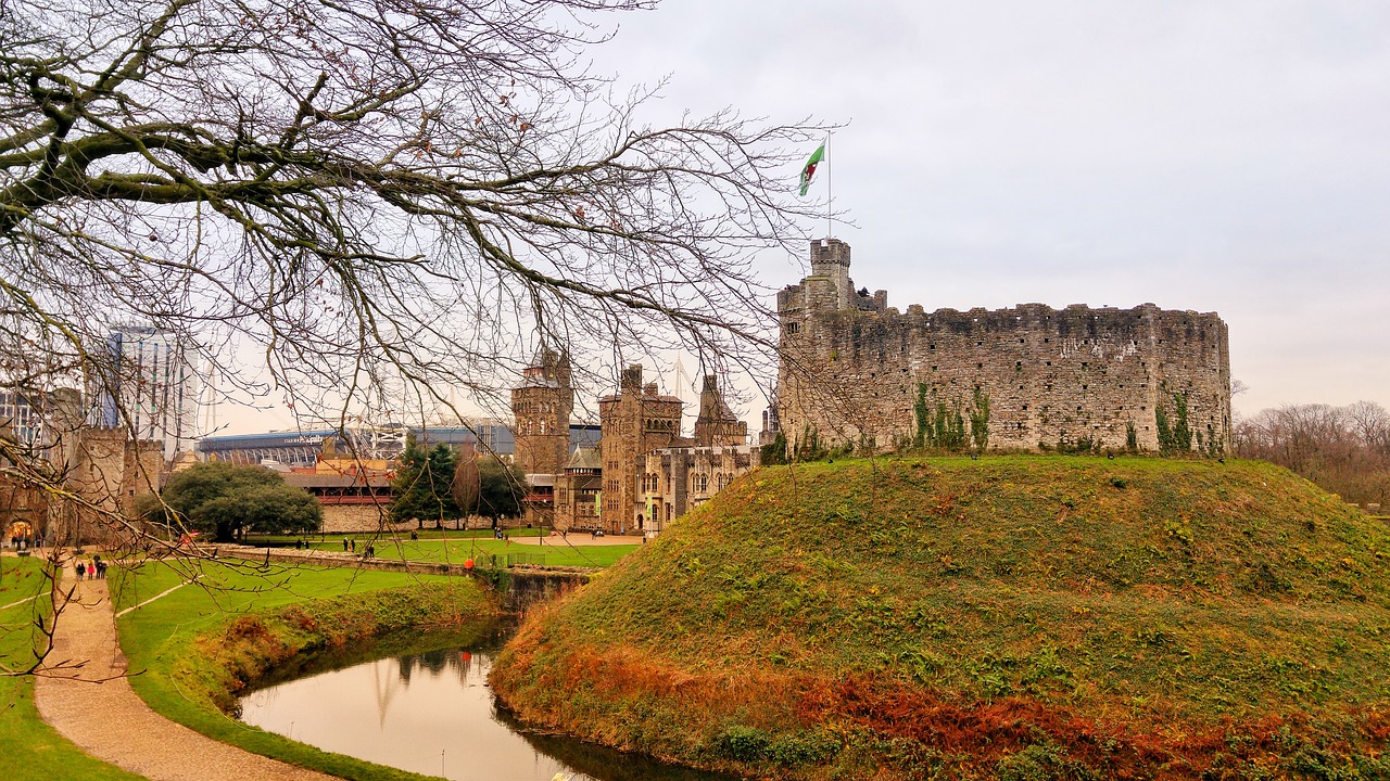 cardiff  castle  uk free photo