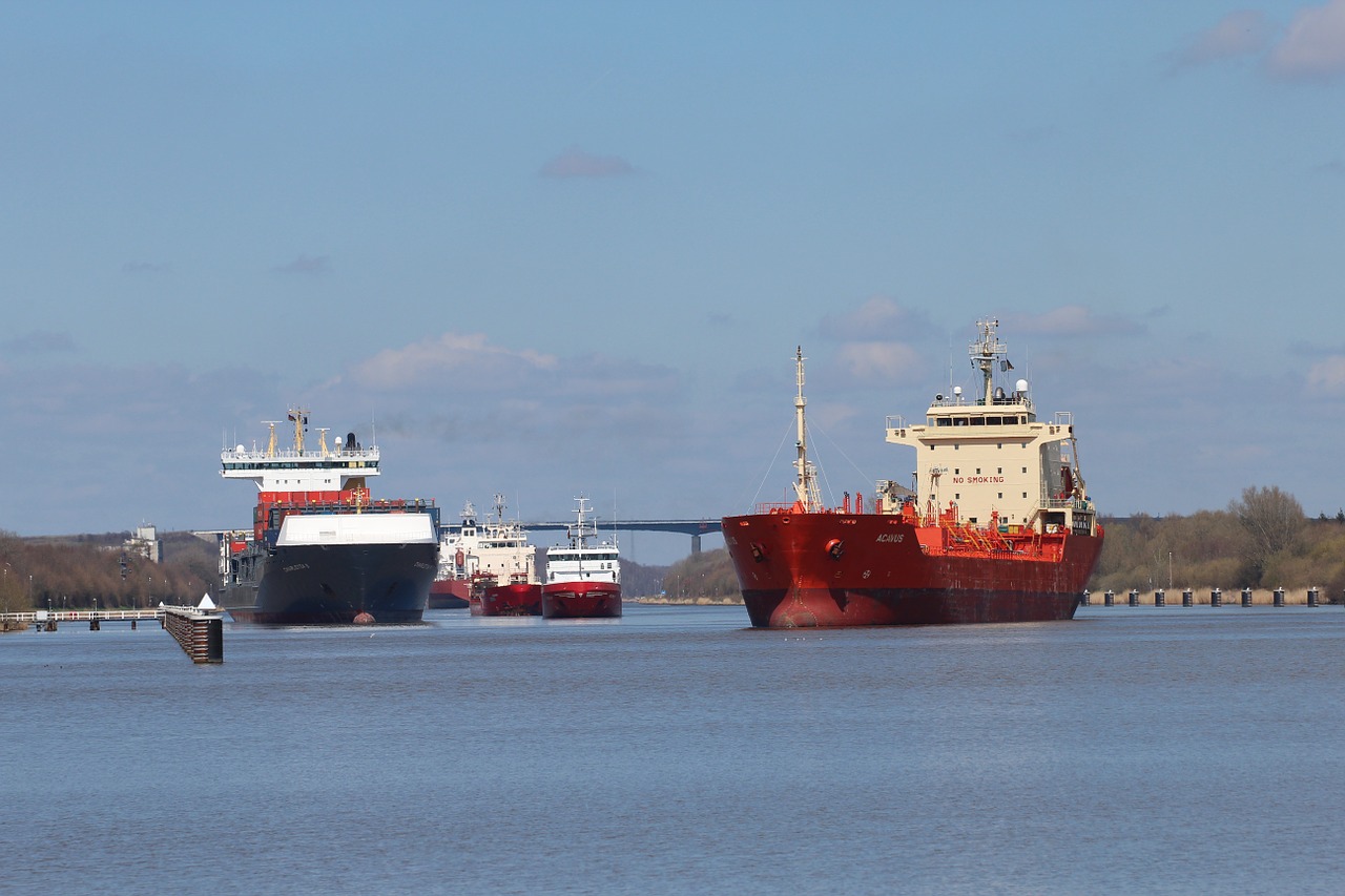 cargo ships north america nok free photo