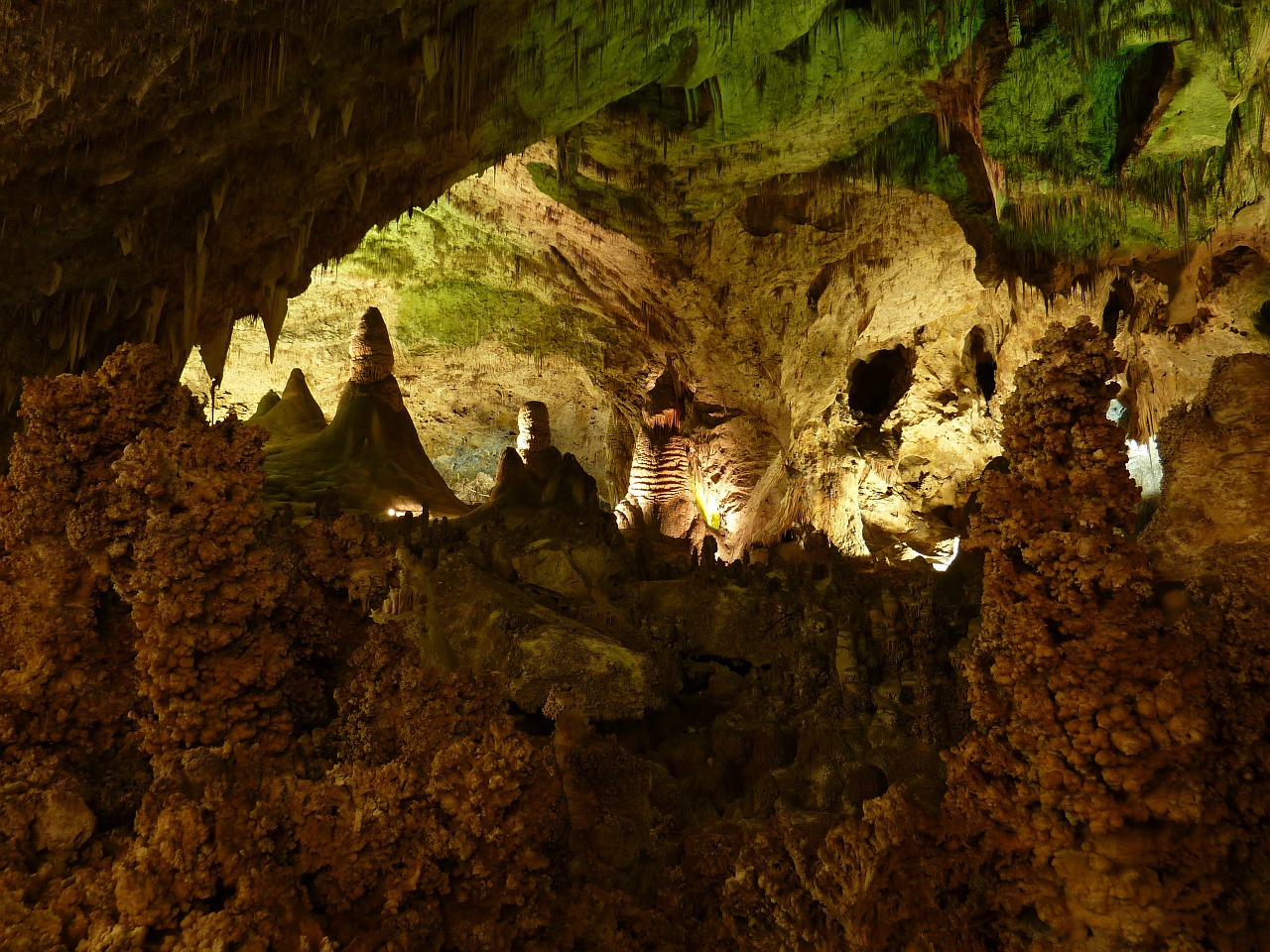 carlsbad carlsbad caverns stalactite cave free photo