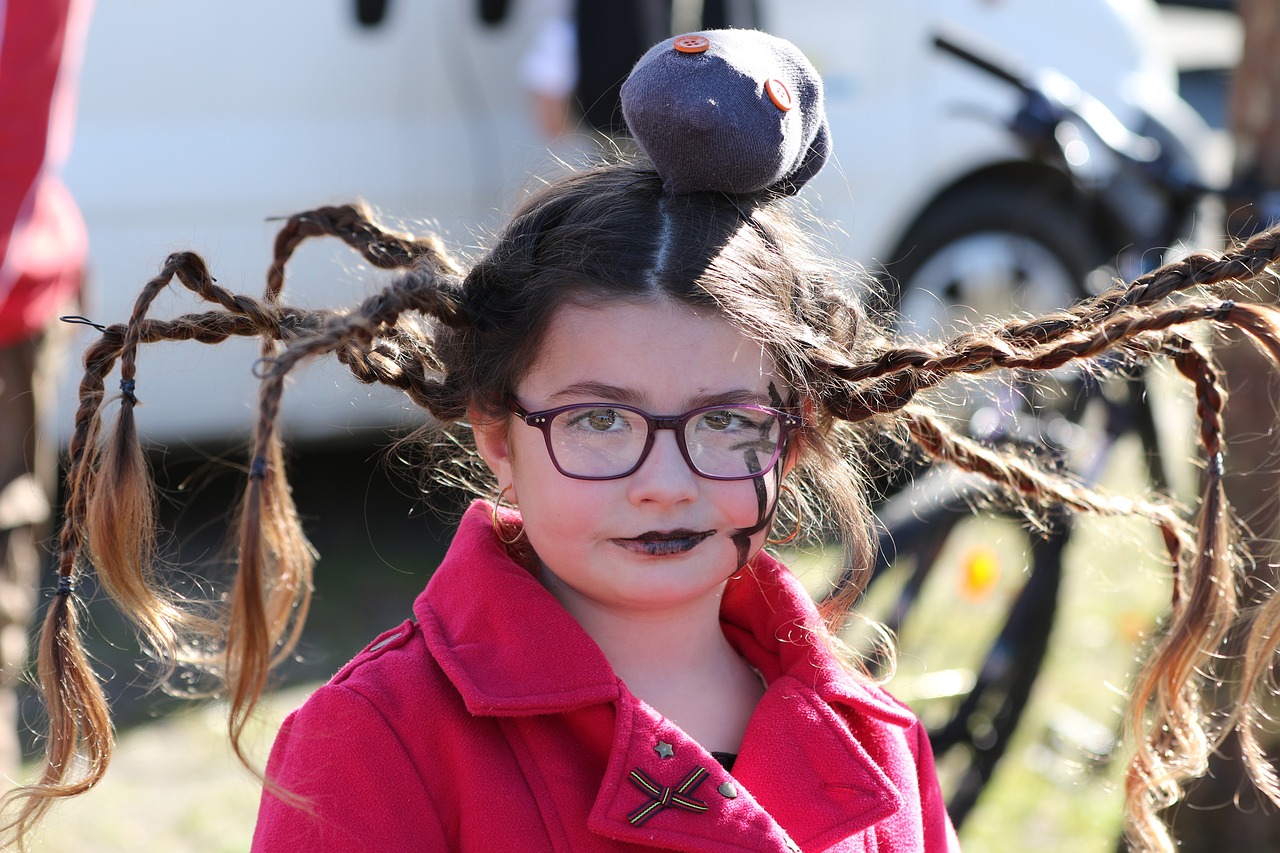 carnival  girl  spider free photo