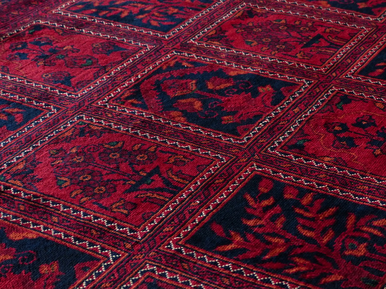 carpet red tying free photo