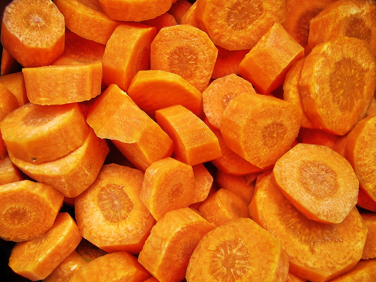 carrot cut daucus carota free photo