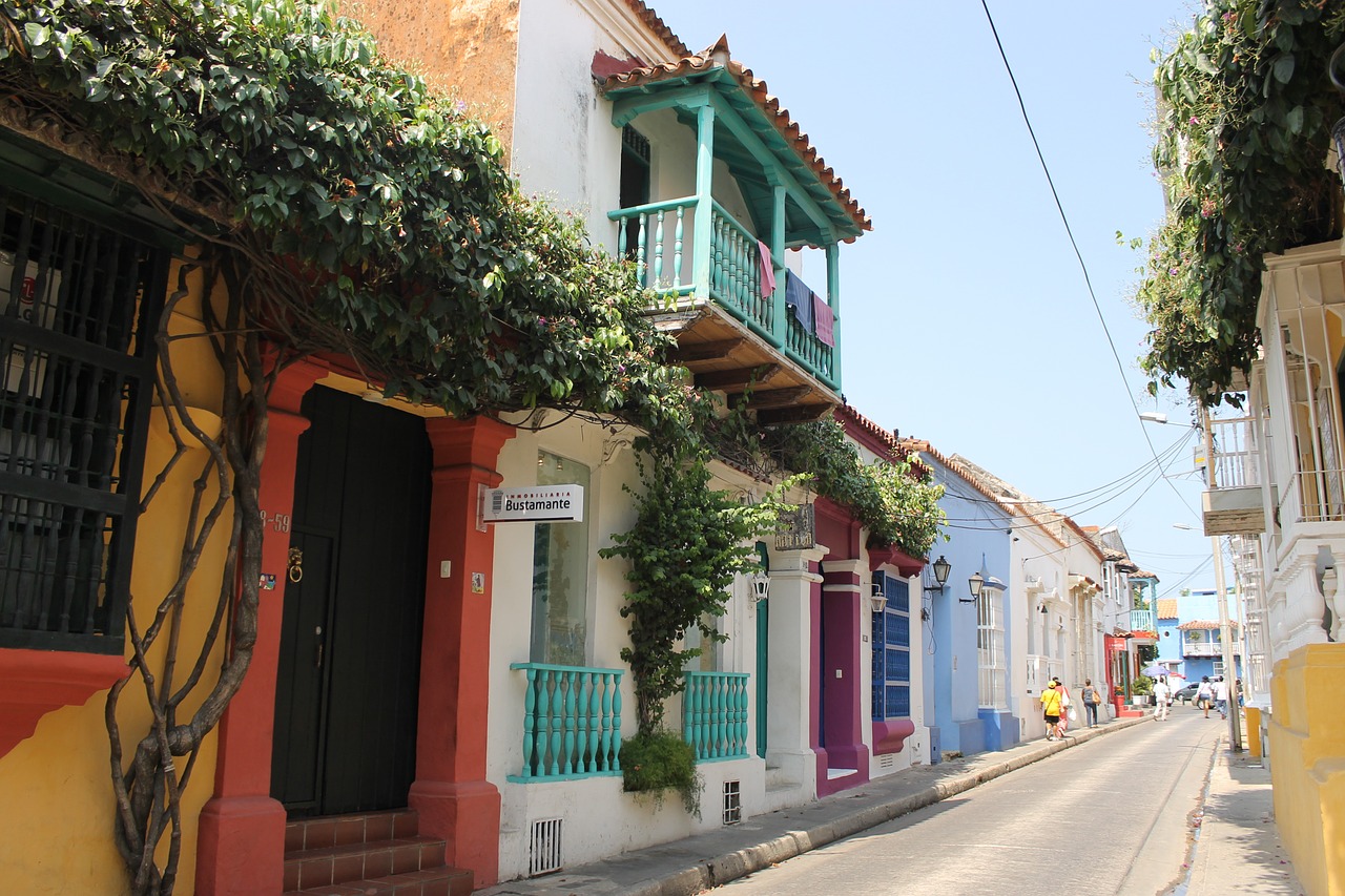 cartagena colombia street free photo